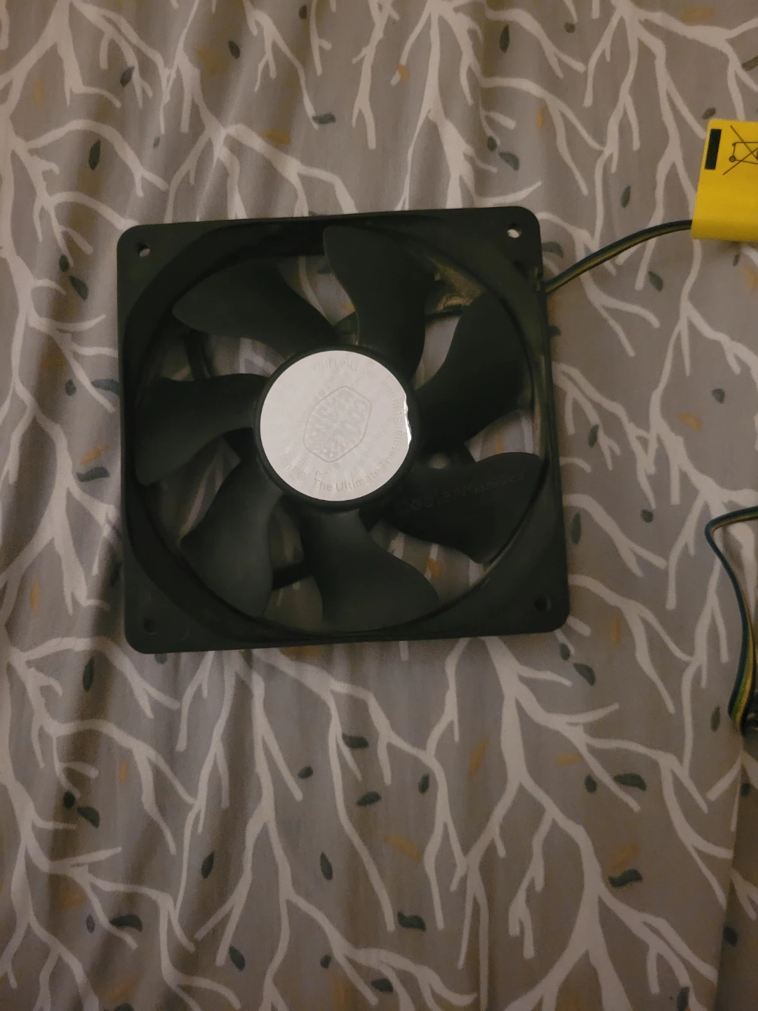 Cooler Master 120mm Case Fan A12025-20CB-4BP-C1 - photo 2