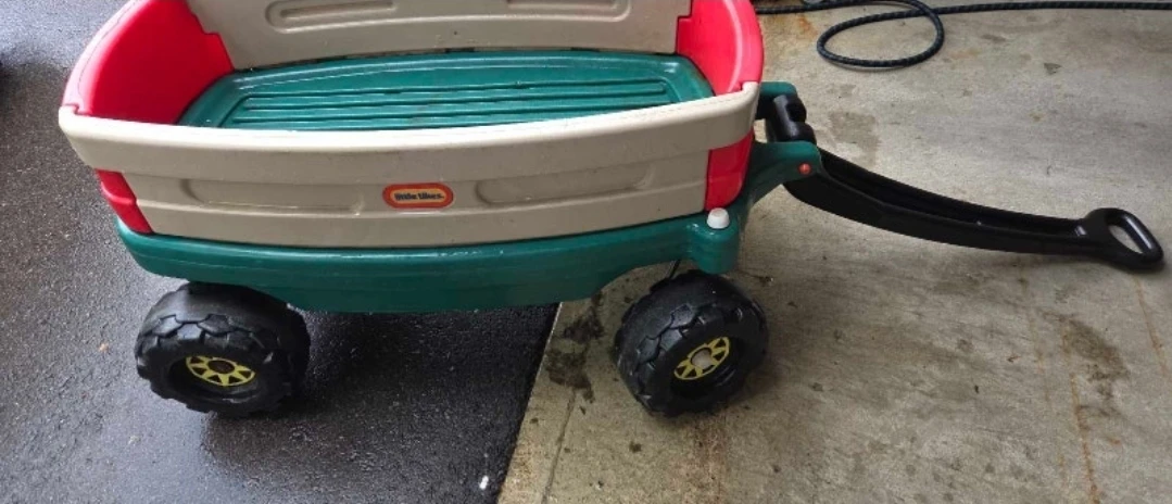 Little Tikes kids wagon