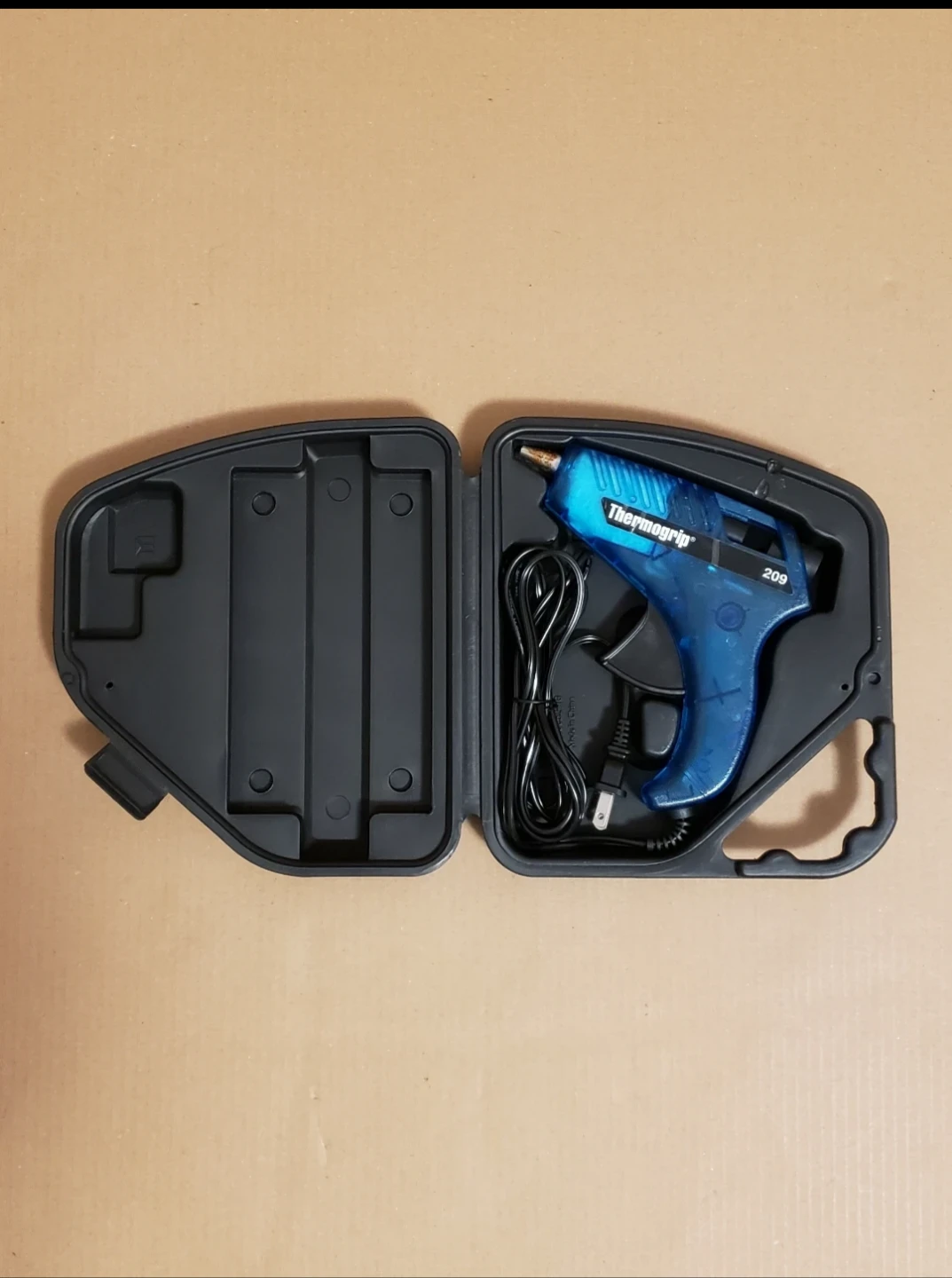 Thermogrip 209 Glue Gun with Case - photo 2