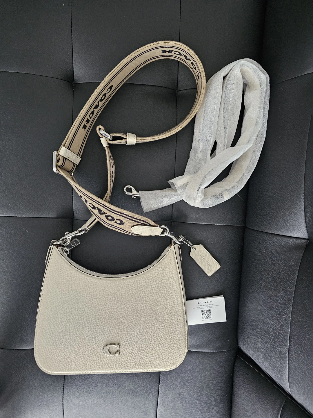 Authentic Coach Shoulder Bag Cream - PRICE FIRM
