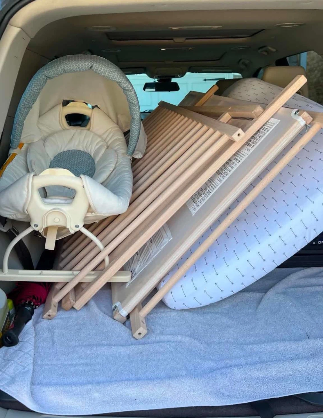 IKEA Sniglar Crib and Baby Rocker - photo 3