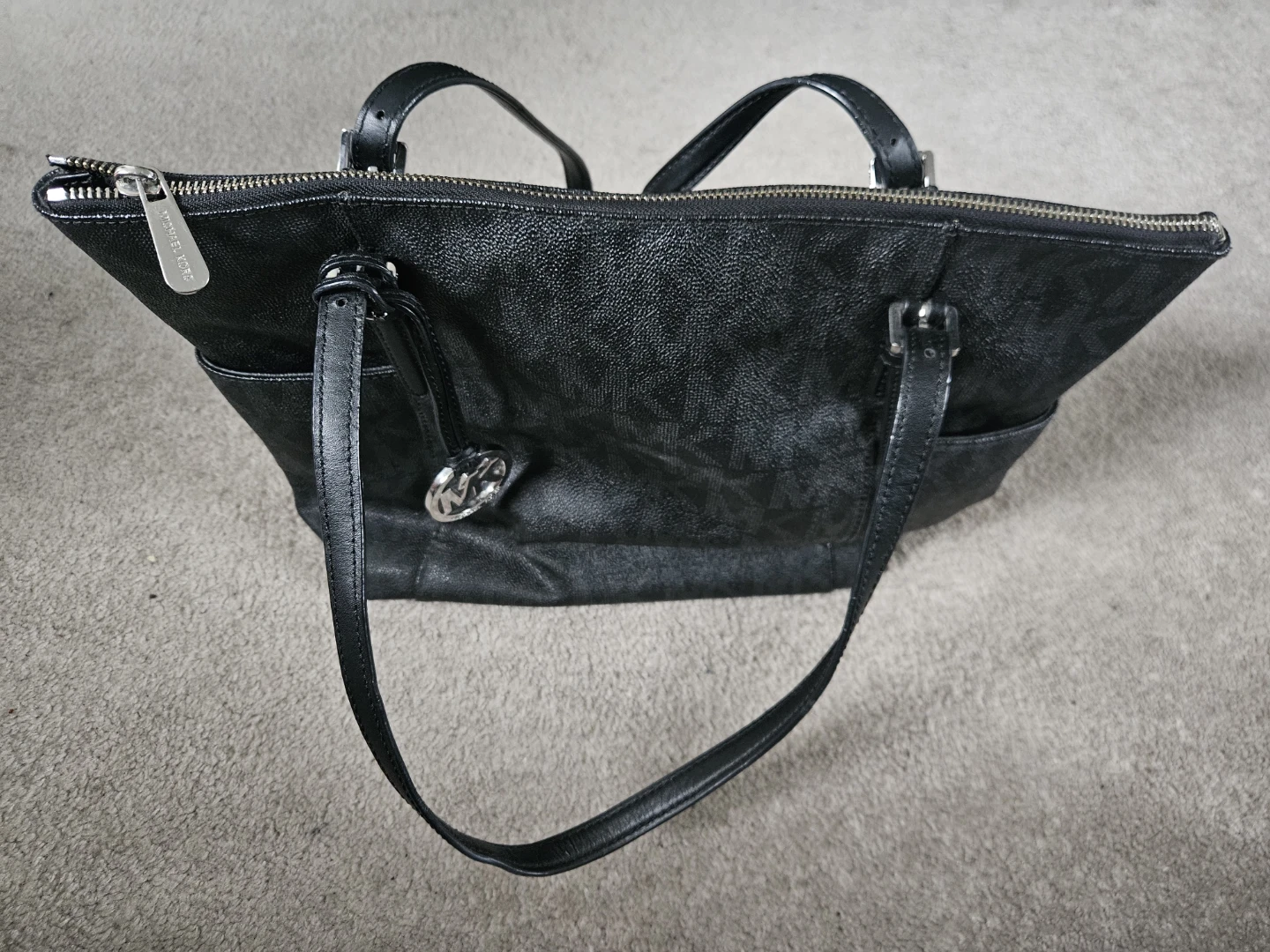 Michael Kors Black Signature Tote Bag - photo 3