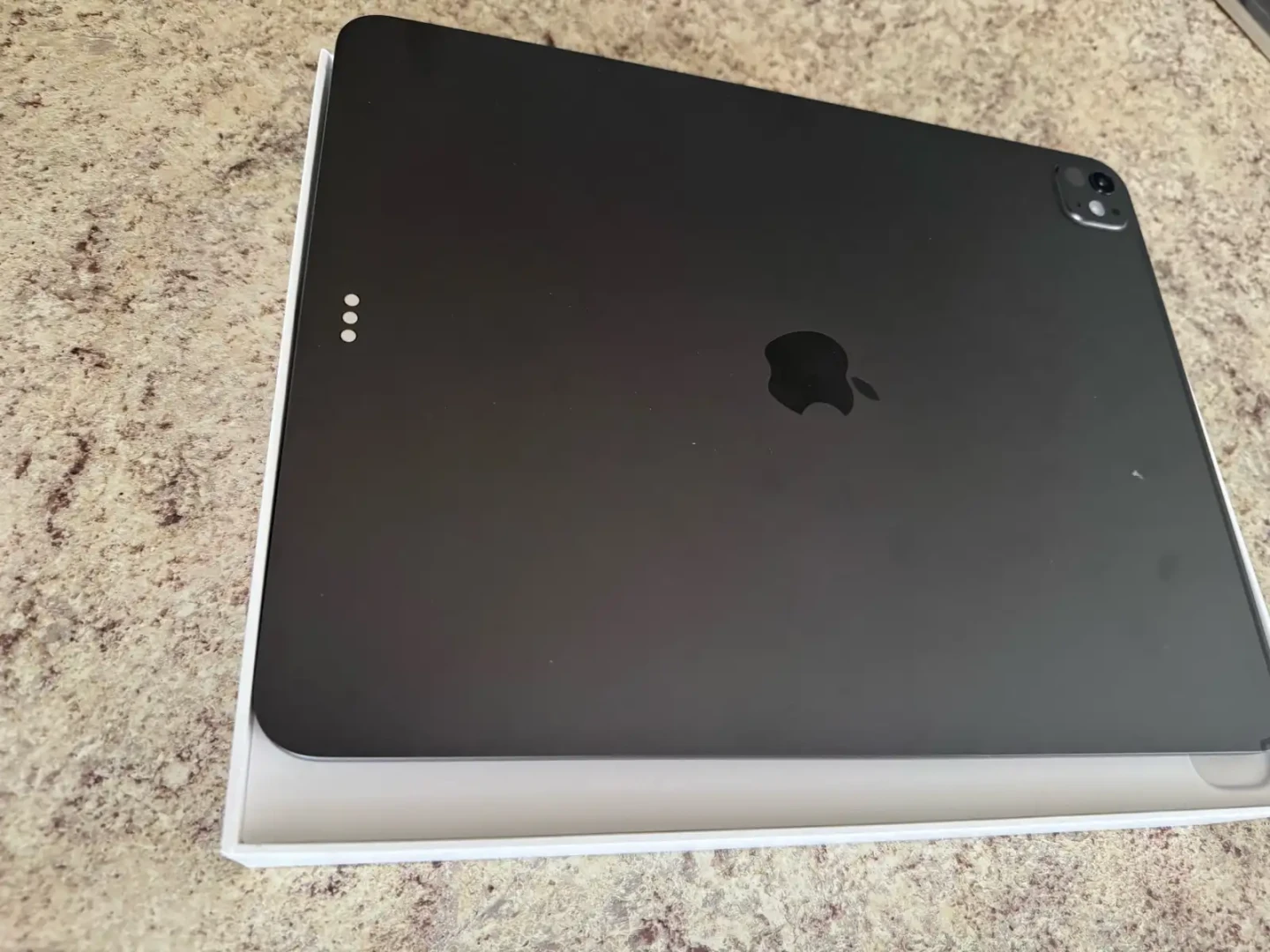 Apple iPad Pro 13-inch (M5) 256GB Wi-Fi Space Black - photo 3