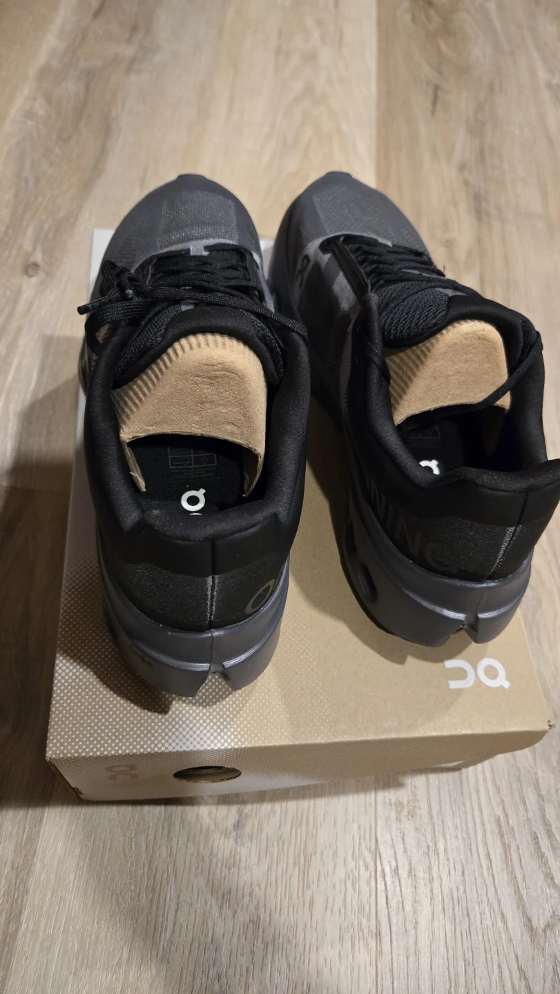 On Cloudsurfer Next Running Shoes - Black - photo 3