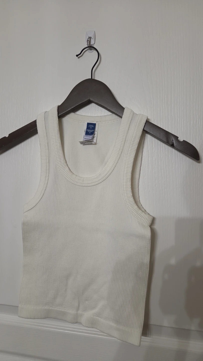 Old Navy Exhale Seamless Ribbed Tank Top
