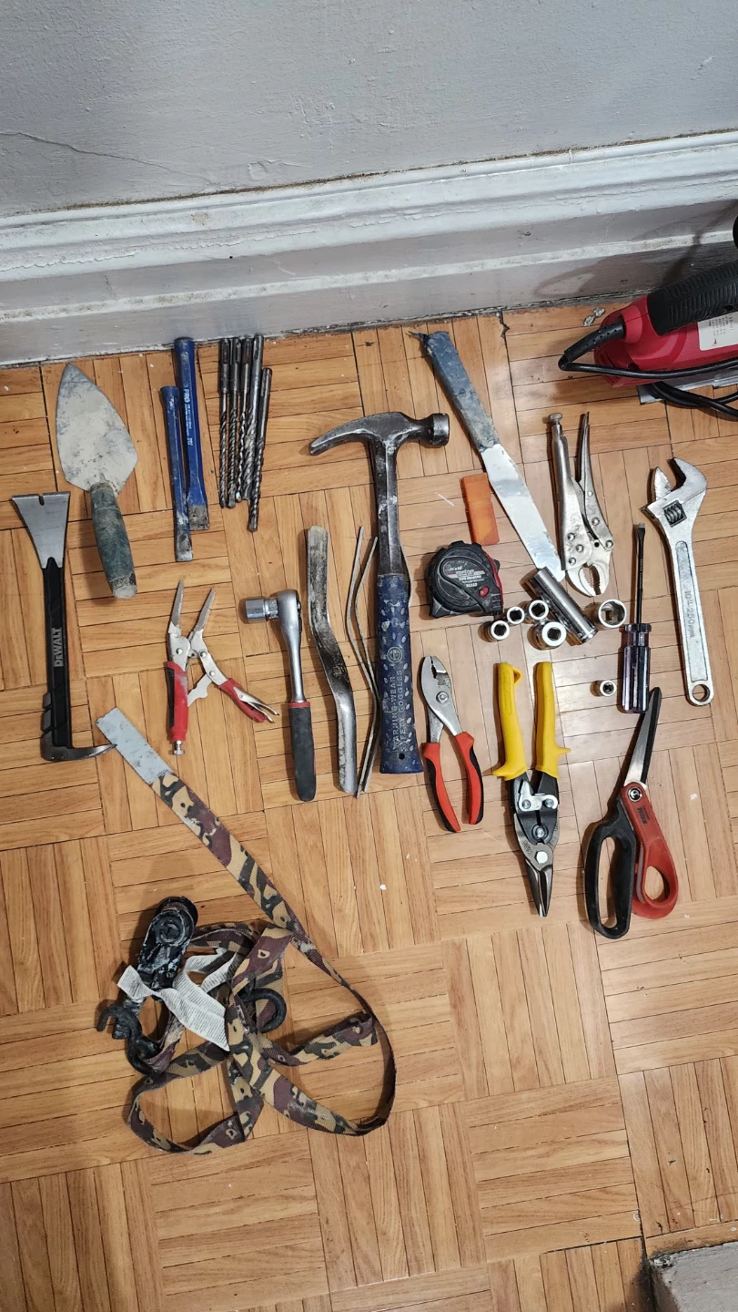 Assorted Hand Tool Set