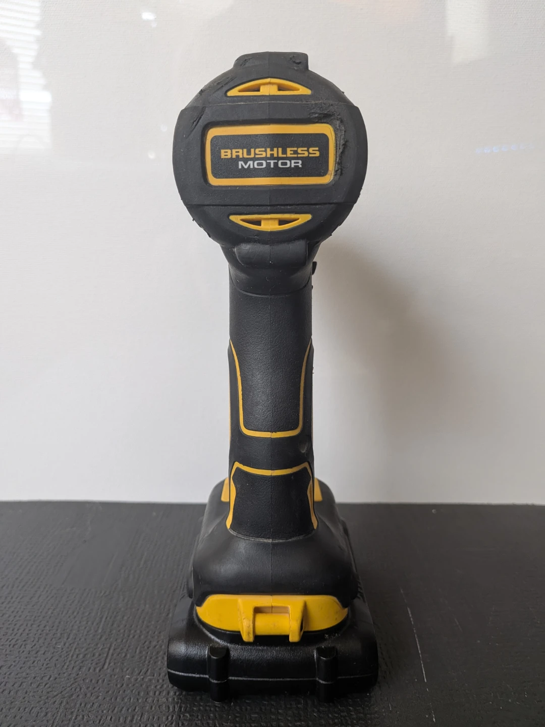 DeWalt 20V MAX XR Brushless Impact Driver (DCF887) w/ Battery - photo 2