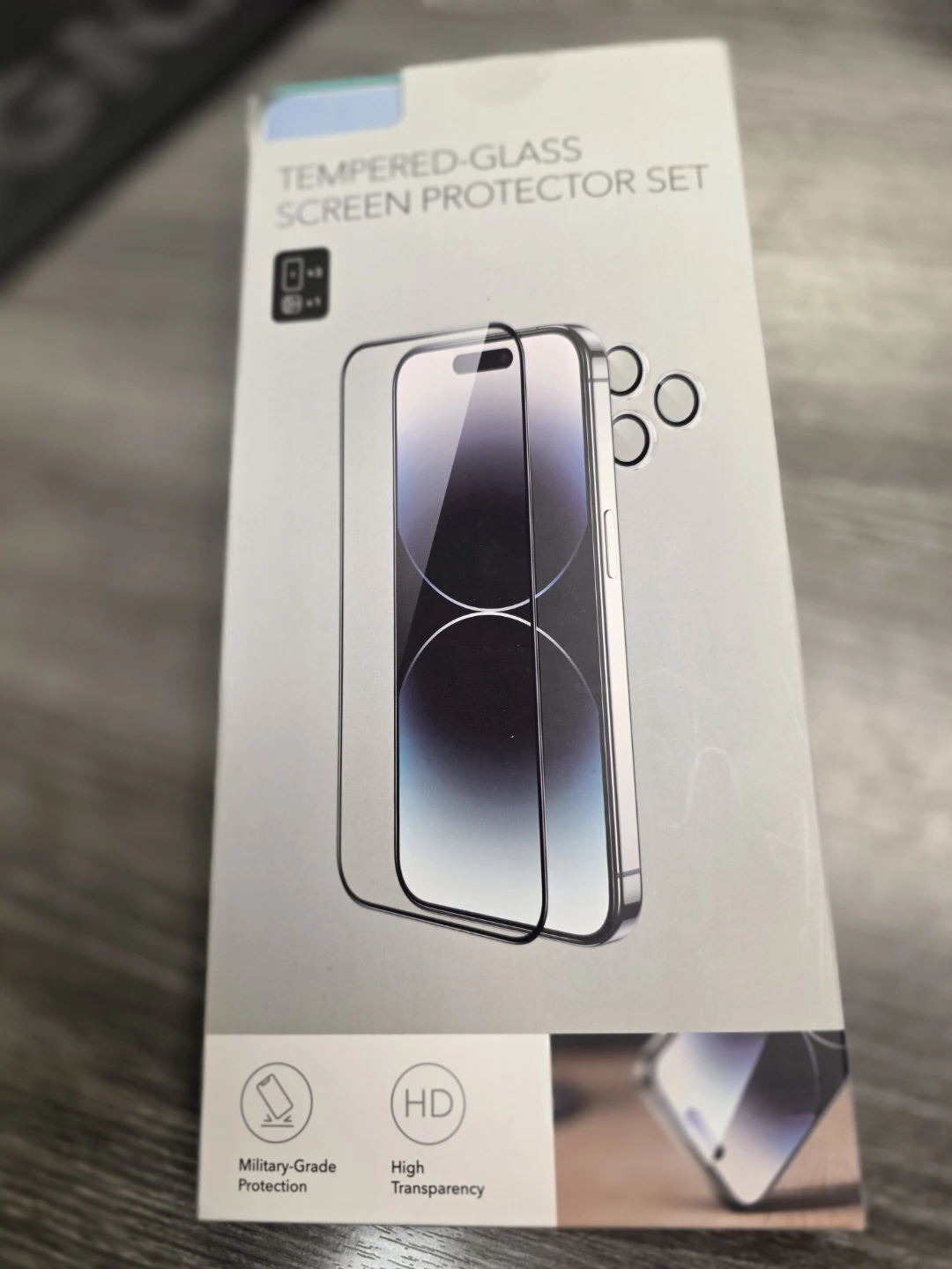 Mint! iPhone 15 Plus with Screen Protector Set - photo 4