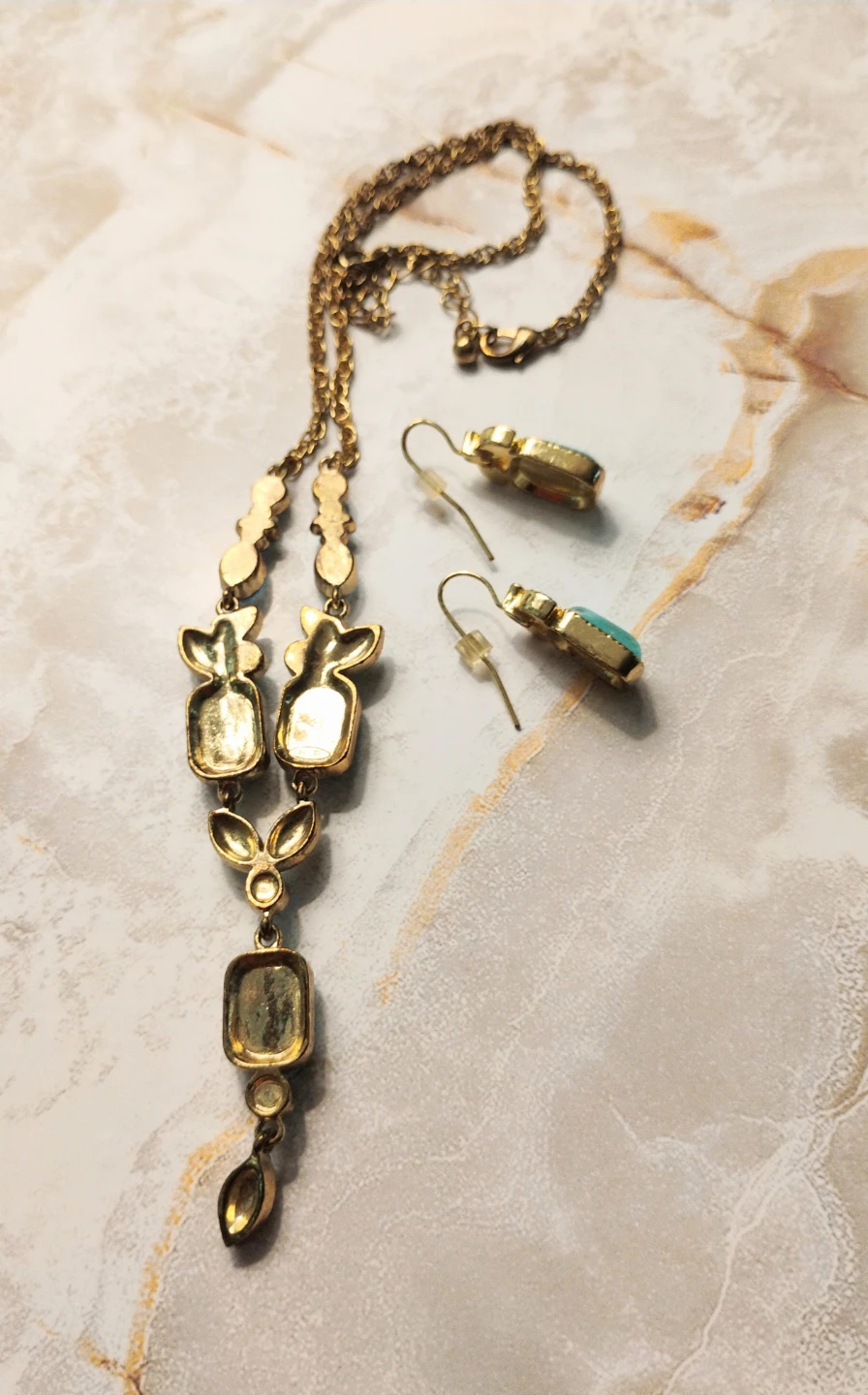 NINA RICCI AVON DREAMY BLUE “Y” NECKLACE AND EARRINGS - photo 3