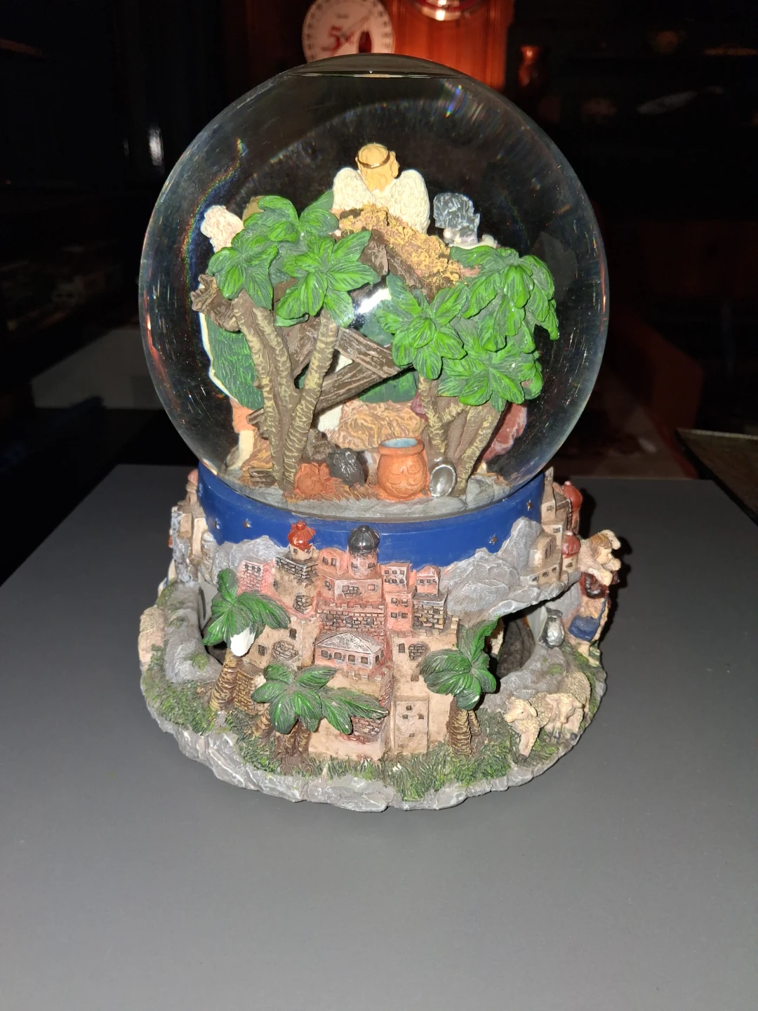 Nativity Scene Snow Globe - photo 2