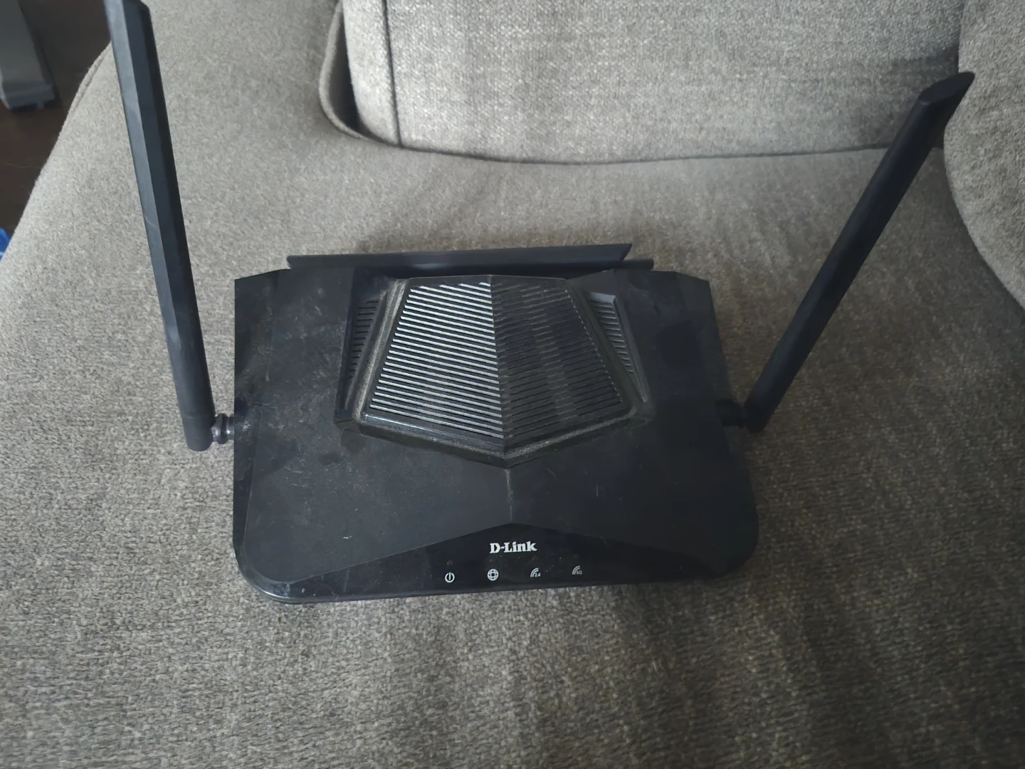 D-Link DIR-X3260 Wi-Fi Router
