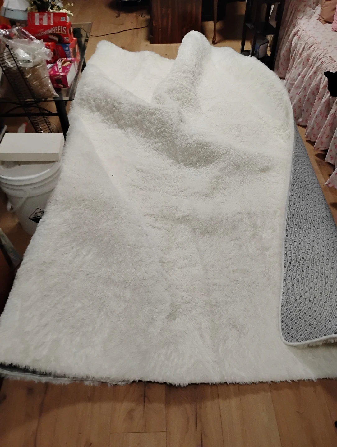 White faux fur area rug