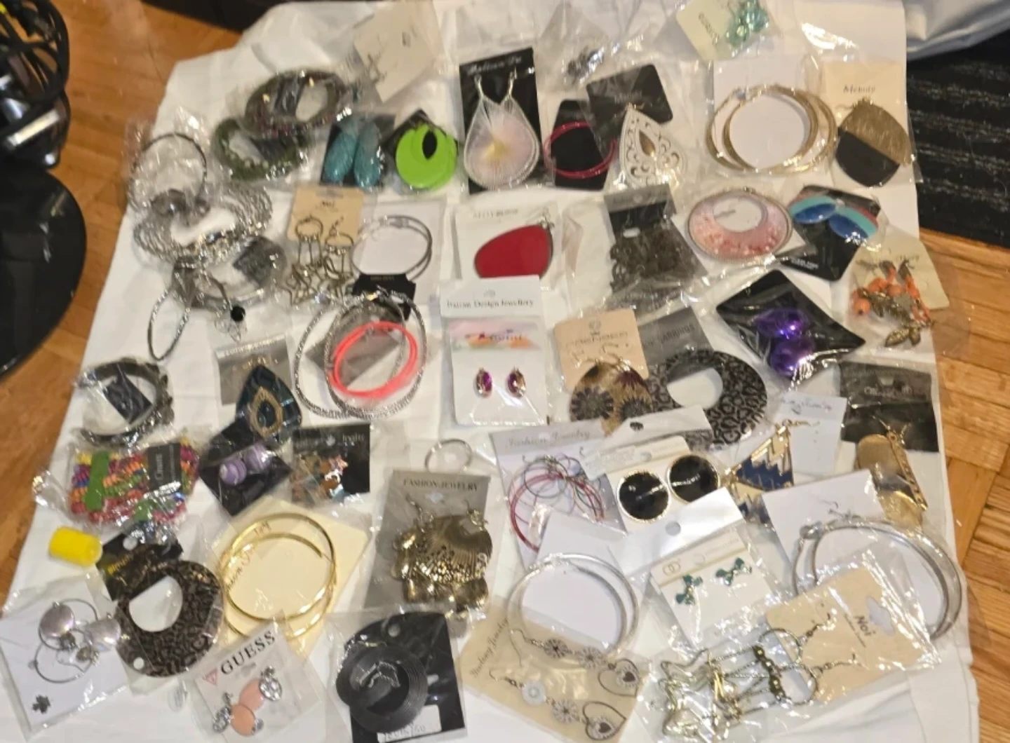 $20 for ALL NEW Assorted Fashion Jewellery Collection - photo 3