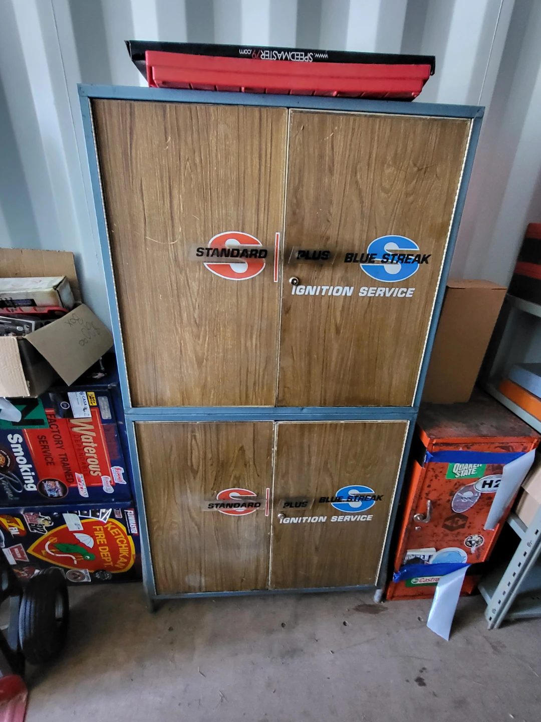 Vintage Standard Plus Blue Streak Ignition Service Cabinet