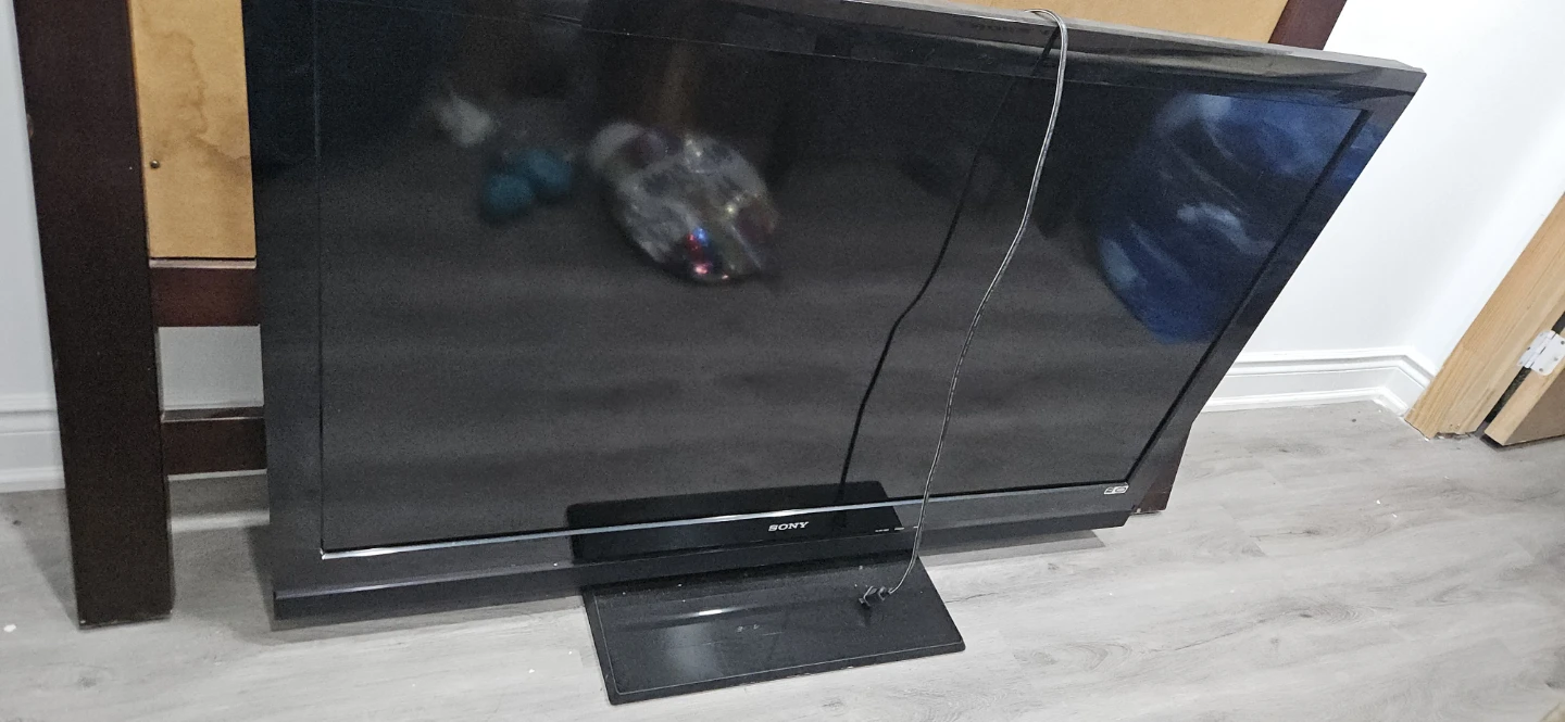 Sony TV 52 inch