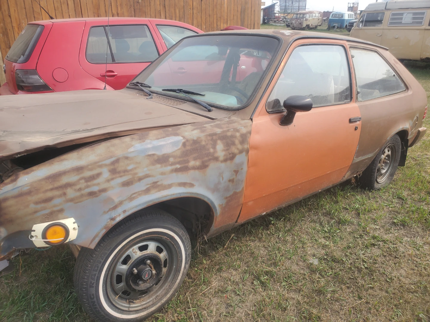 Pontiac Acadian Hatchback for Parts - photo 2