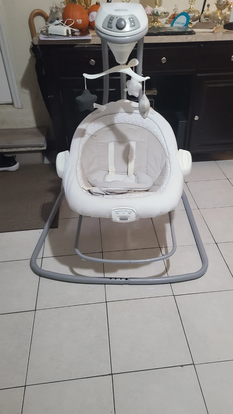 Graco Baby Swing with Soothing Vibration - photo 2