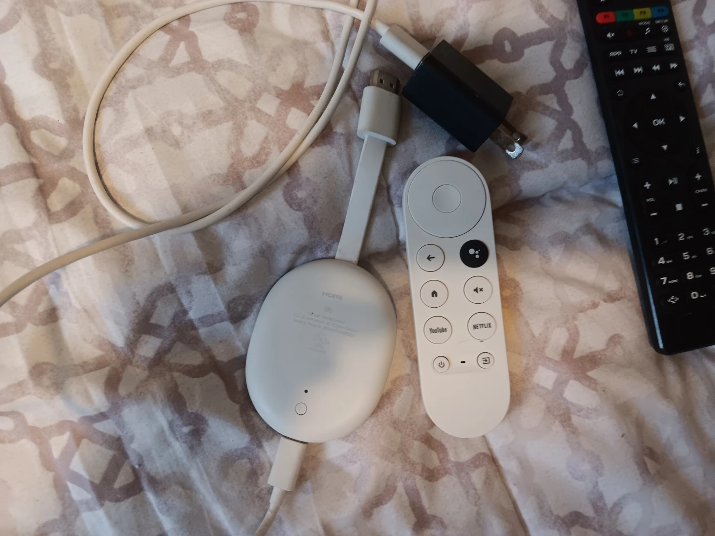 Google Chromecast and Infomir MAG254 IPTV Box - photo 2