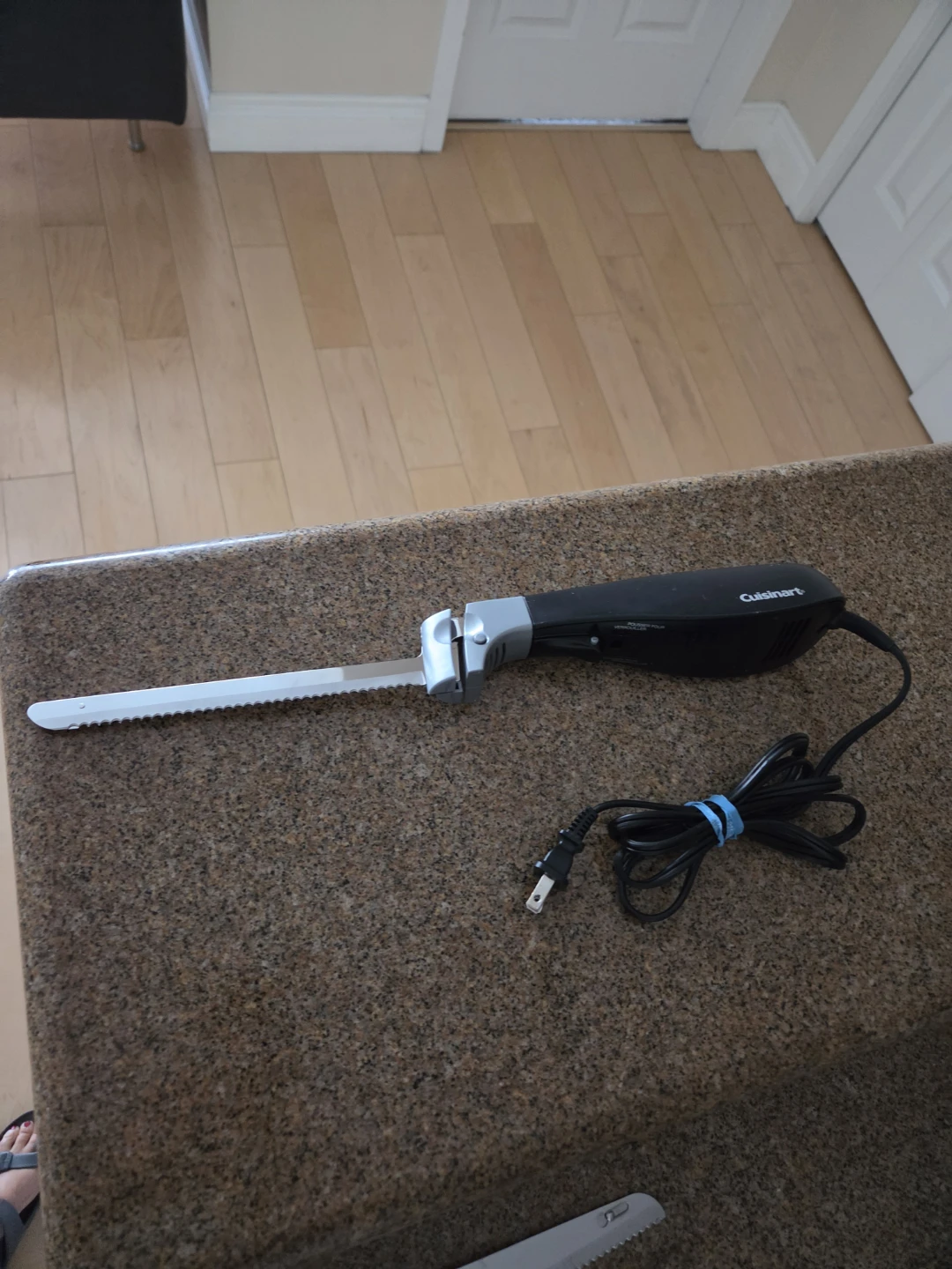 Cuisinart Electric Knife with Wood Storage Block - photo 4