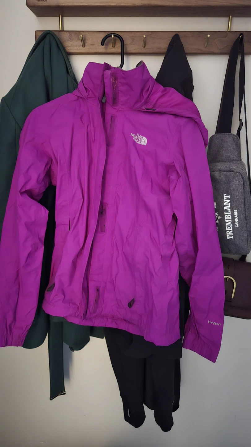 The North Face Women's HyVent Rain Jacket - XS