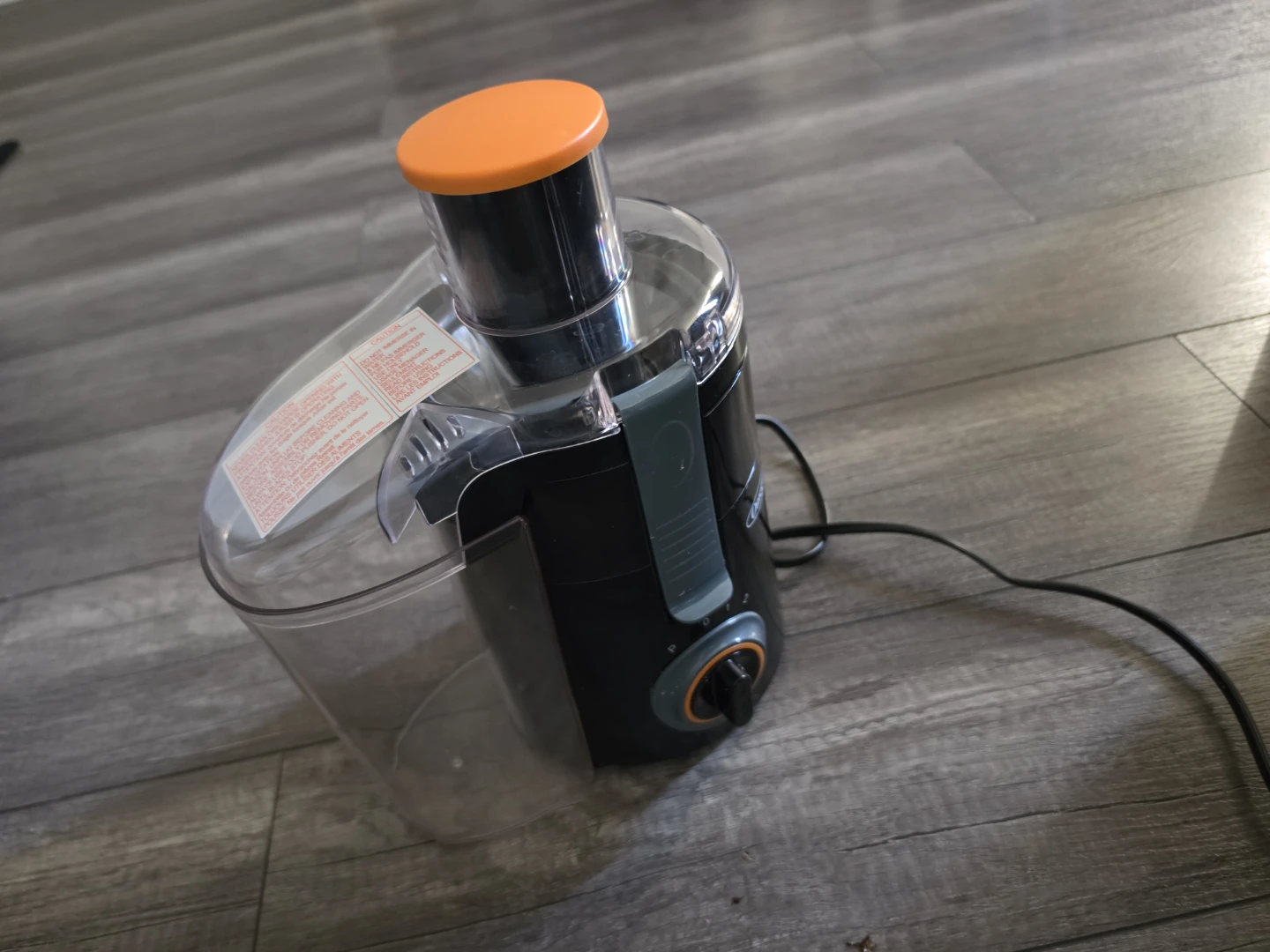 Omega Wide Chute Centrifugal Juicer - photo 3