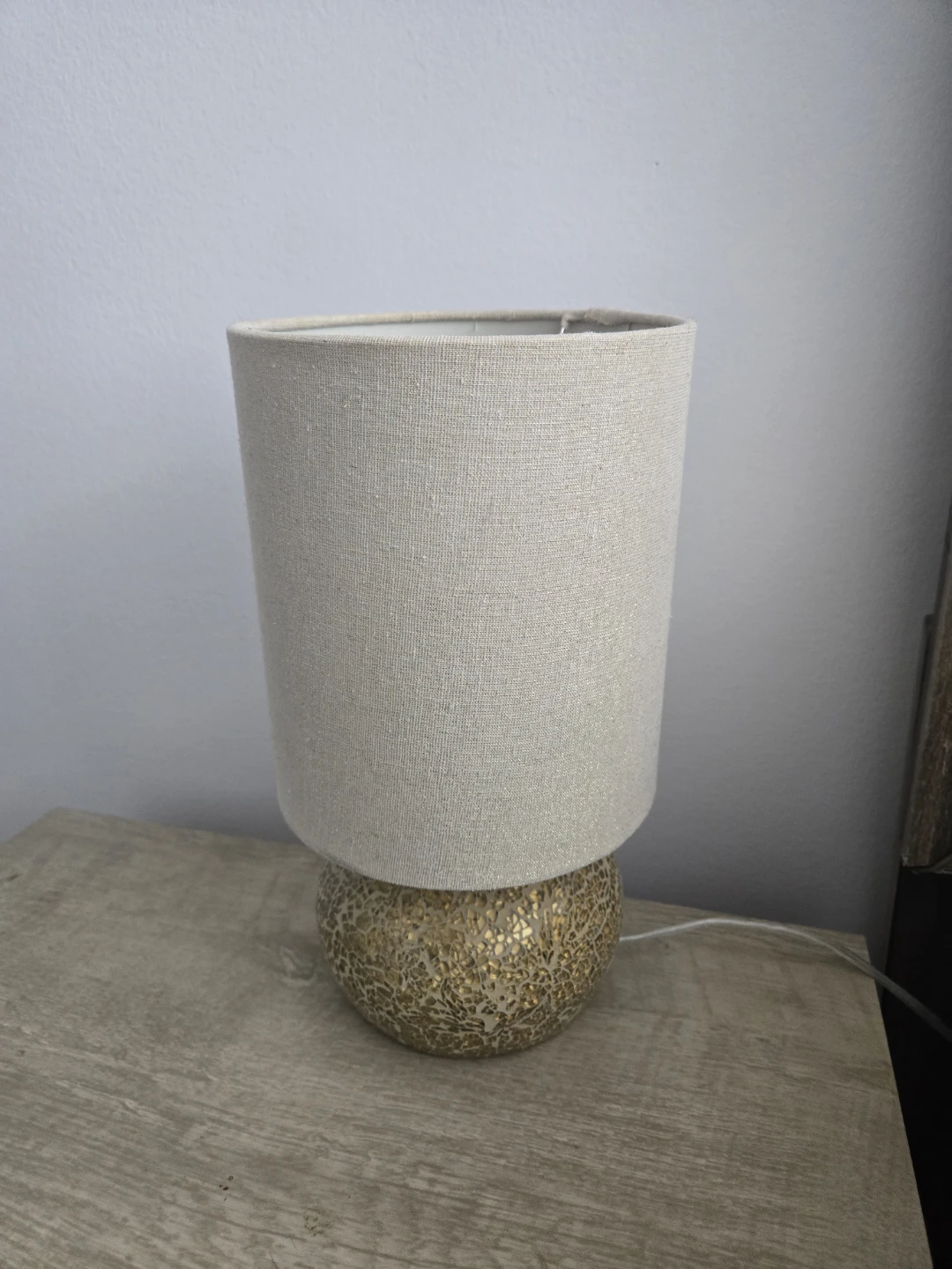 Table Lamp with Mosaic Glass Base - photo 2