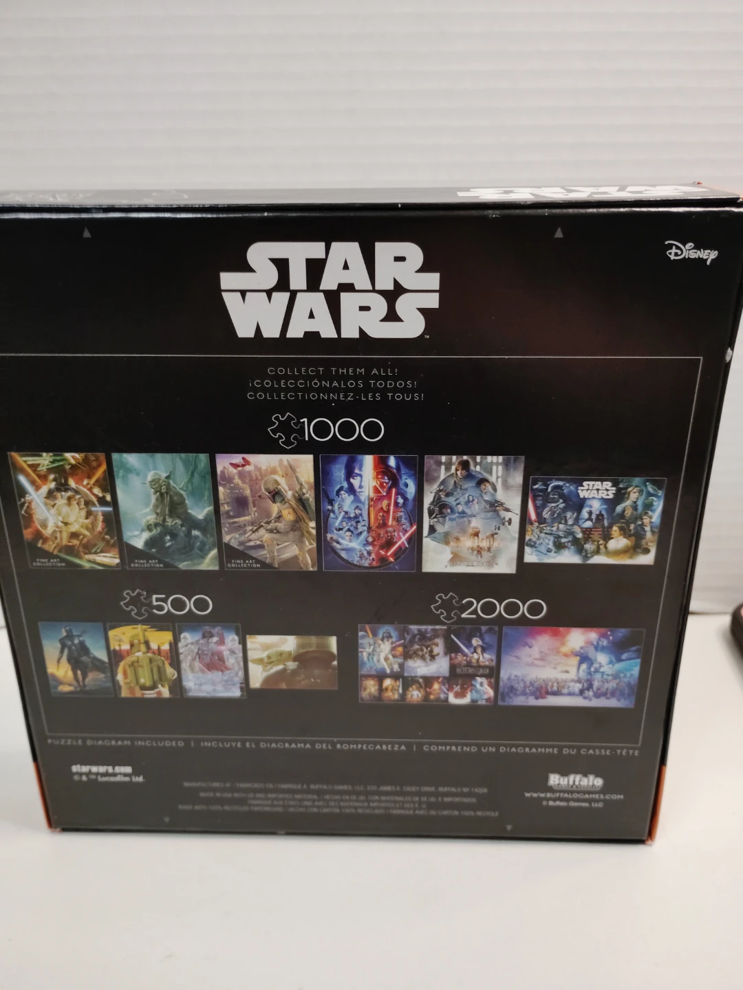 Star Wars 300 Piece Holiday Jigsaw Puzzle - photo 2