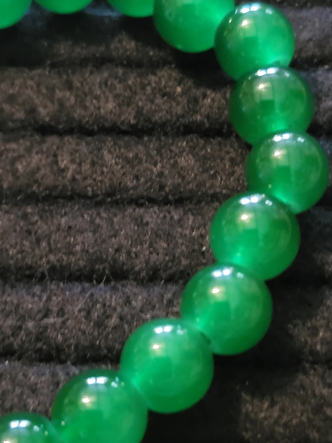 Green Beaded Bracelet with Gold-Tone Charm - photo 4