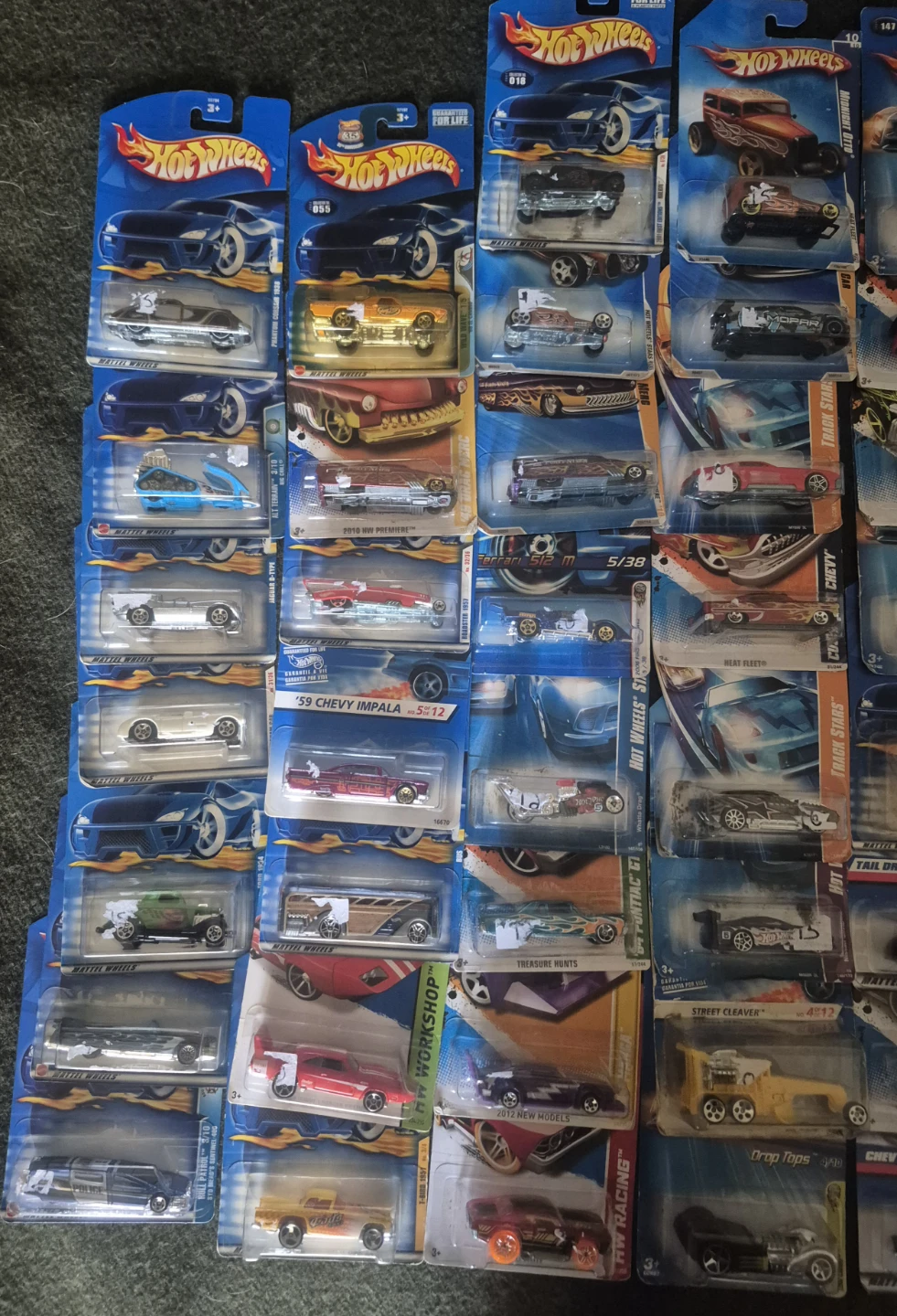 Large Collection of Hot Wheels Die-Cast Cars - photo 3