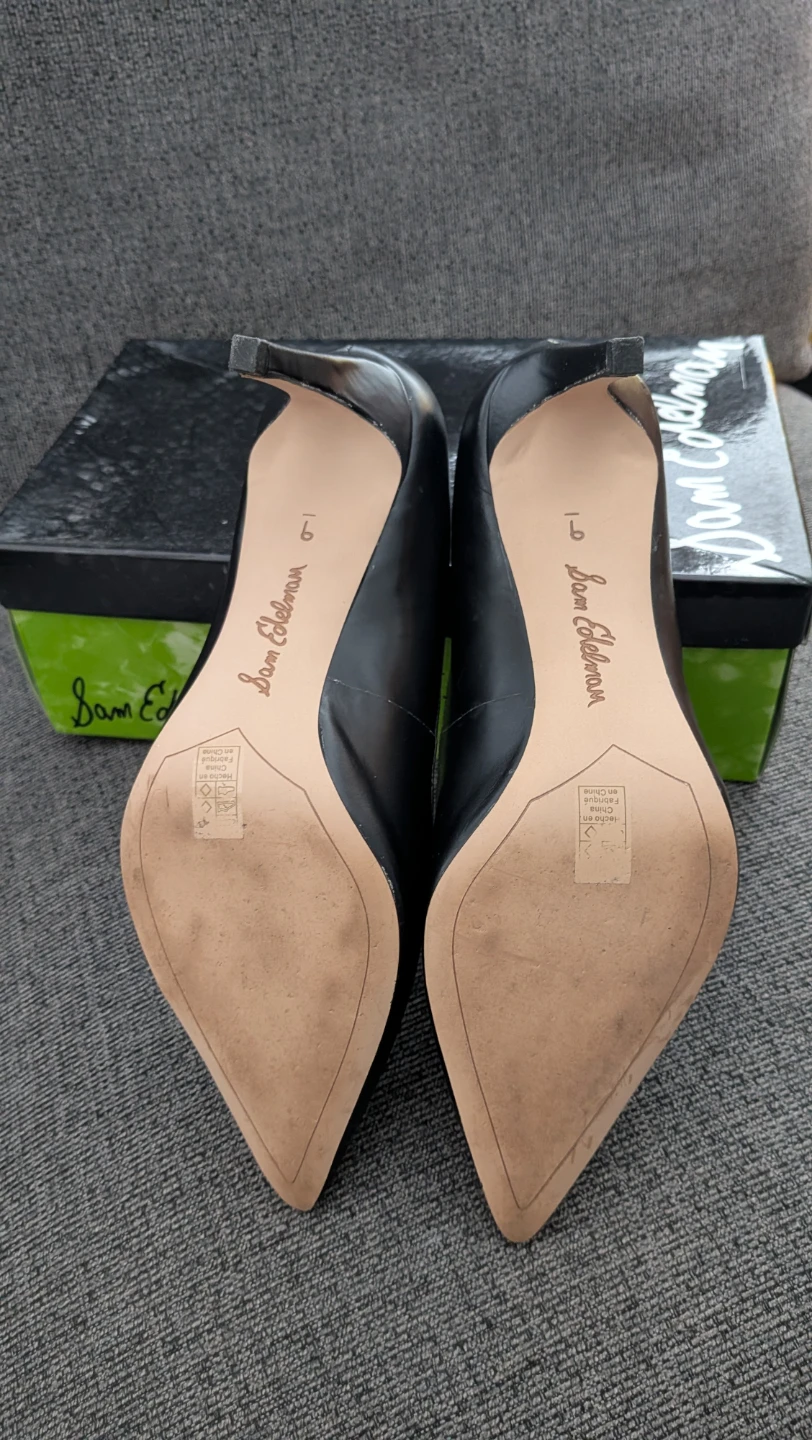 Sam Edelman Black Leather Heels- Size 9 - photo 3