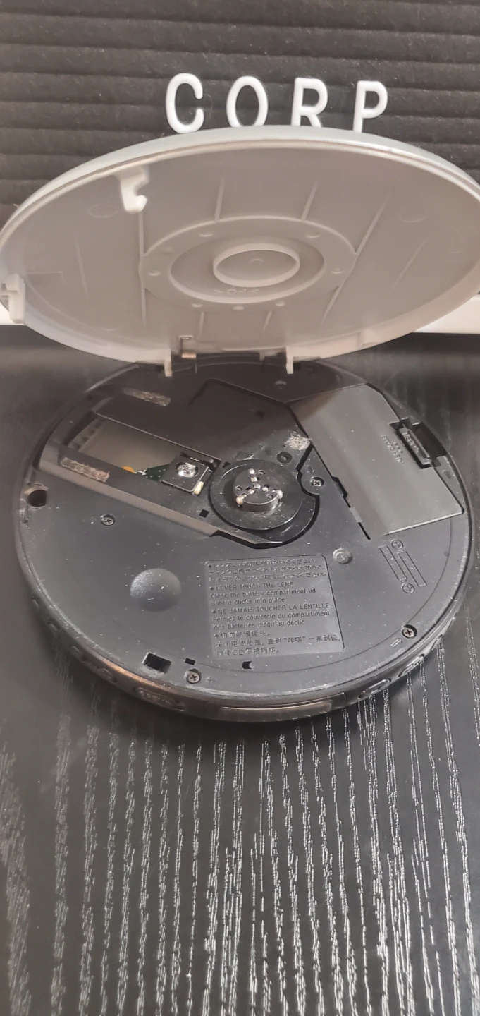 Sony CD Walkman D-EJ011 - photo 2