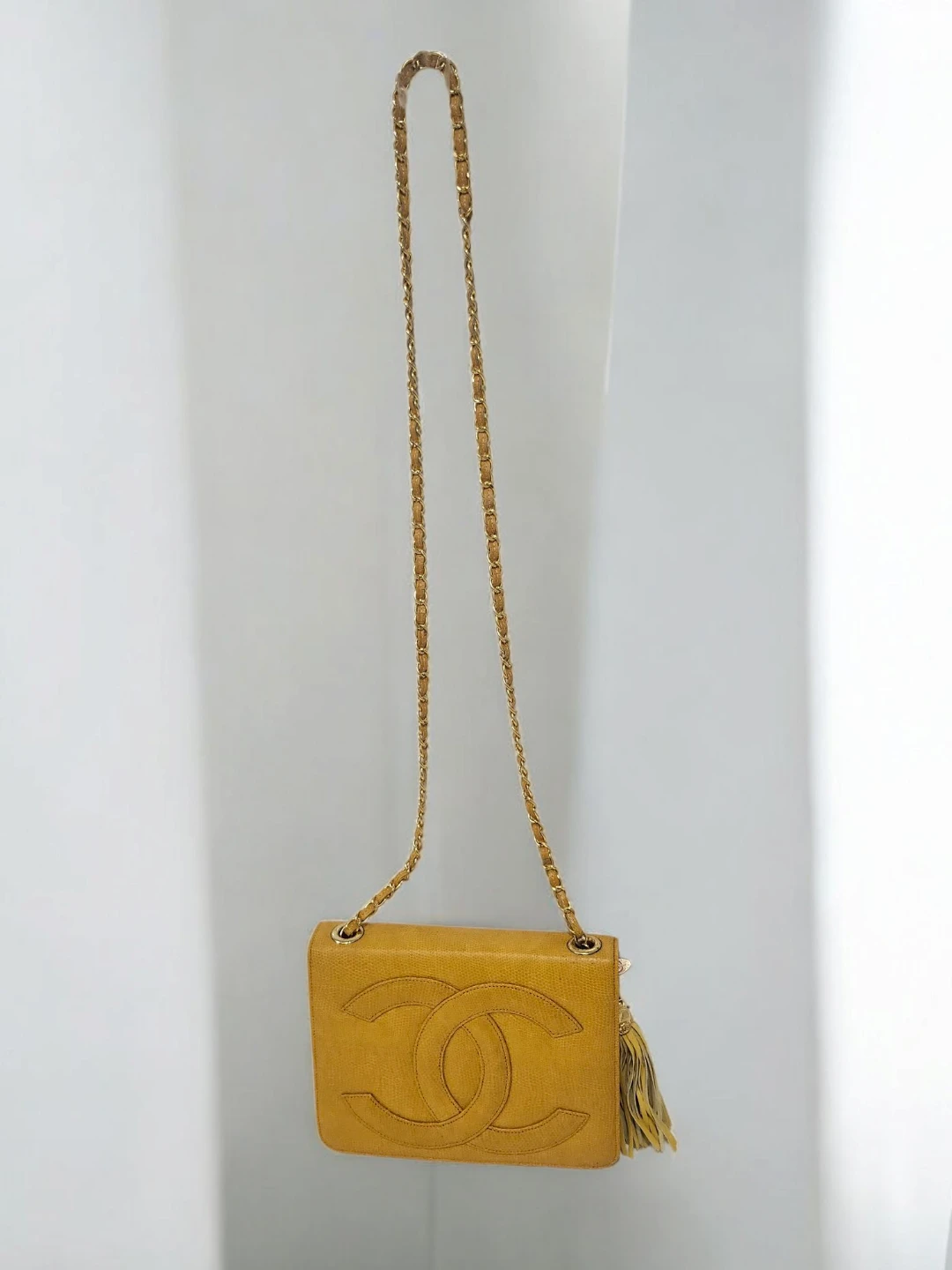 Chanel Leather Shoulder Bag - photo 2