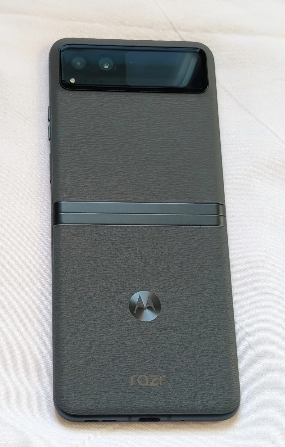 MOTOROLA RAZR 5G UNLOCKED FLIP CELL PHONE READ - photo 5
