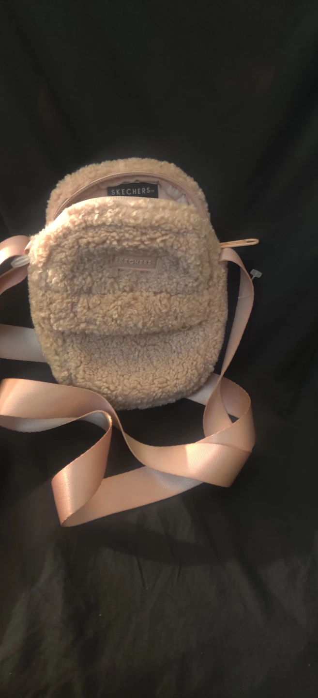 Skechers Sherpa Crossbody Bag. Small.