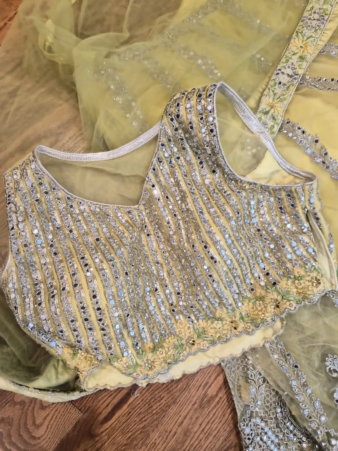 Yellow Lehenga Choli with Mirror Work - photo 4