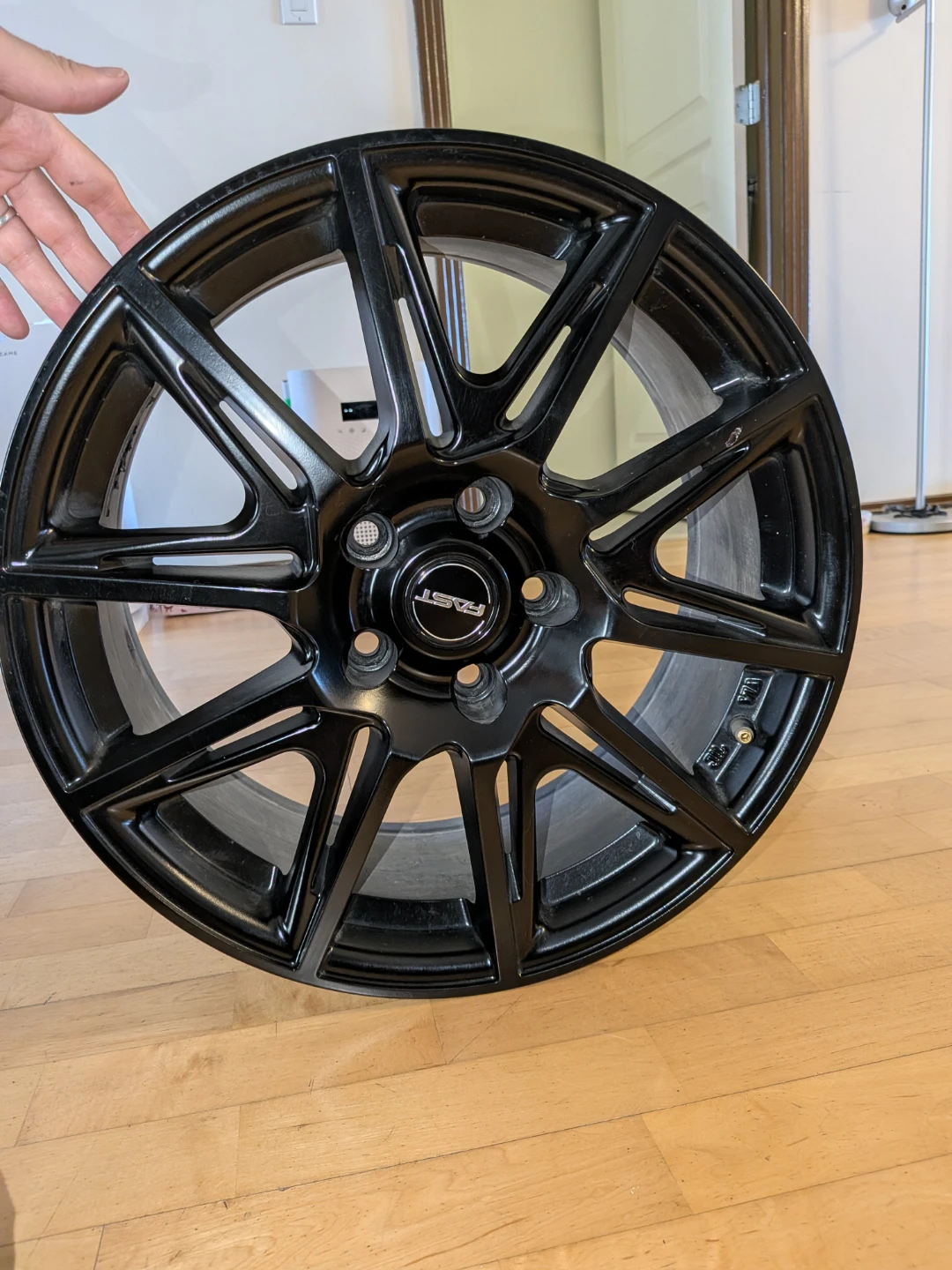 FAST Switch 17” Black Alloy Wheels + TPMS – Set of 4 - photo 5