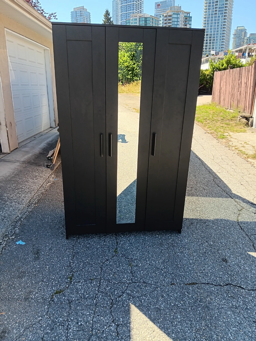 Brimnes Ikea wardrobe 75x46x20 inches, delivery available - photo 2
