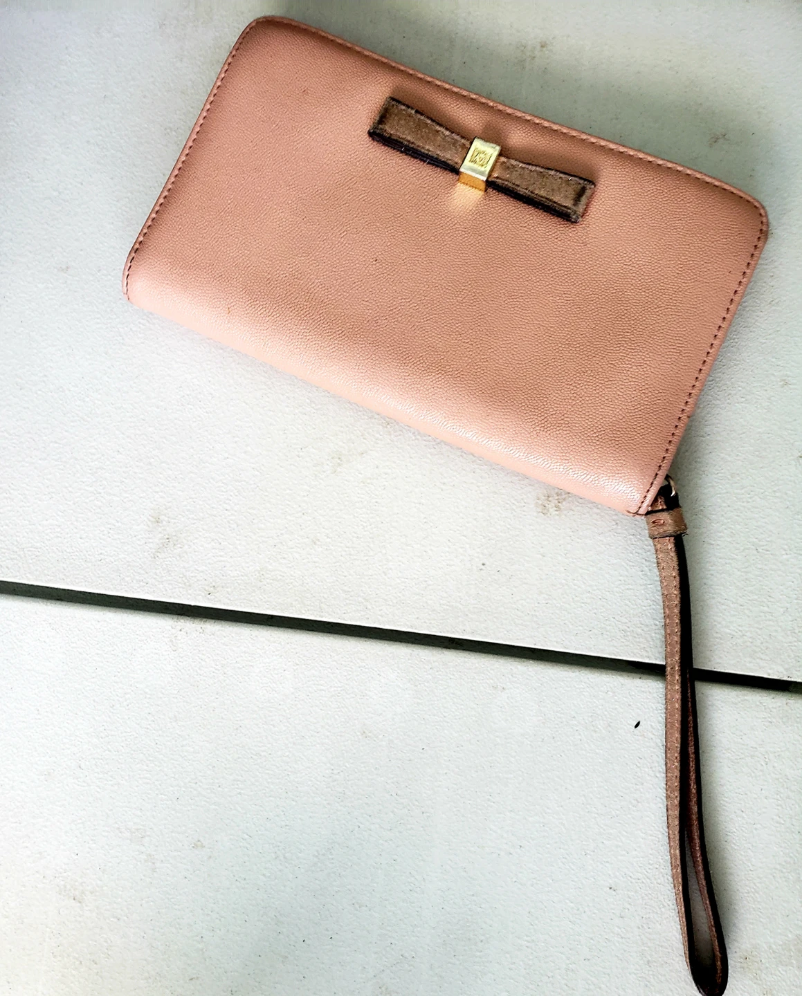Kate Spade Pink Bow Wristlet Wallet