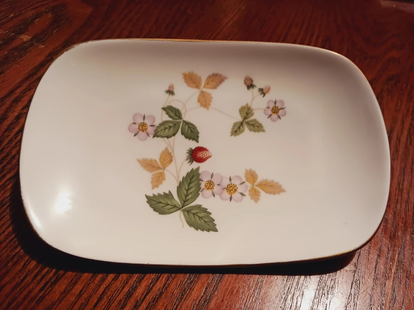 Wedgwood Wild Strawberry  Fine English Porcelain MiniTray - photo 2