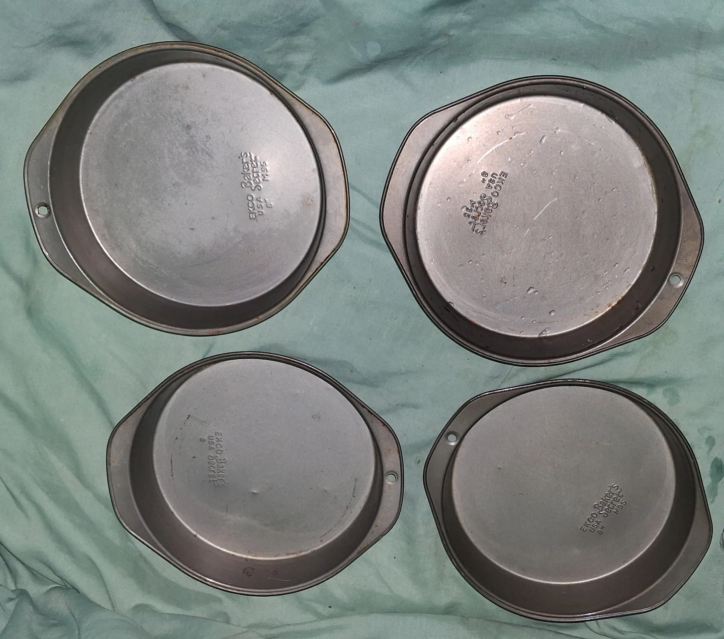 Set Of 4 Vintage EKCO Bakers Secret 8” Cake Pans Made In USA