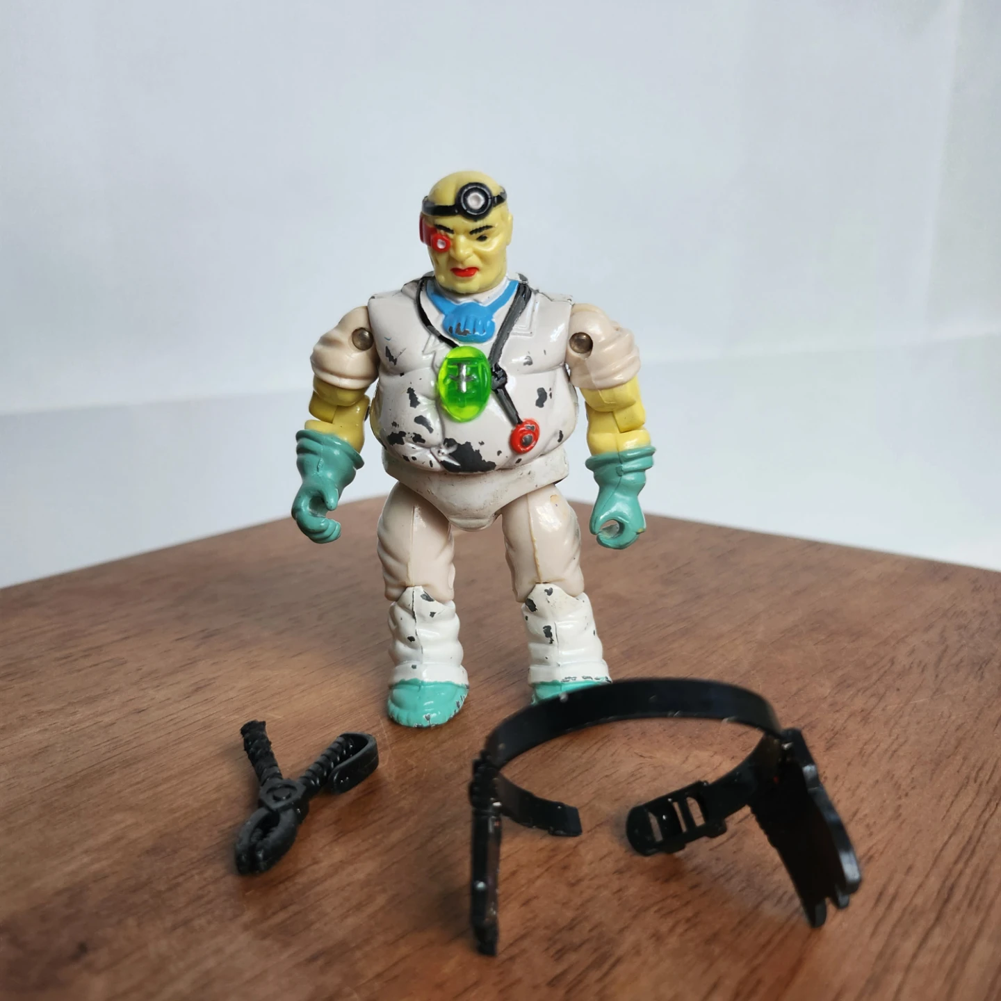 LJN Bionic Six Dr. Scarab with belt and plier