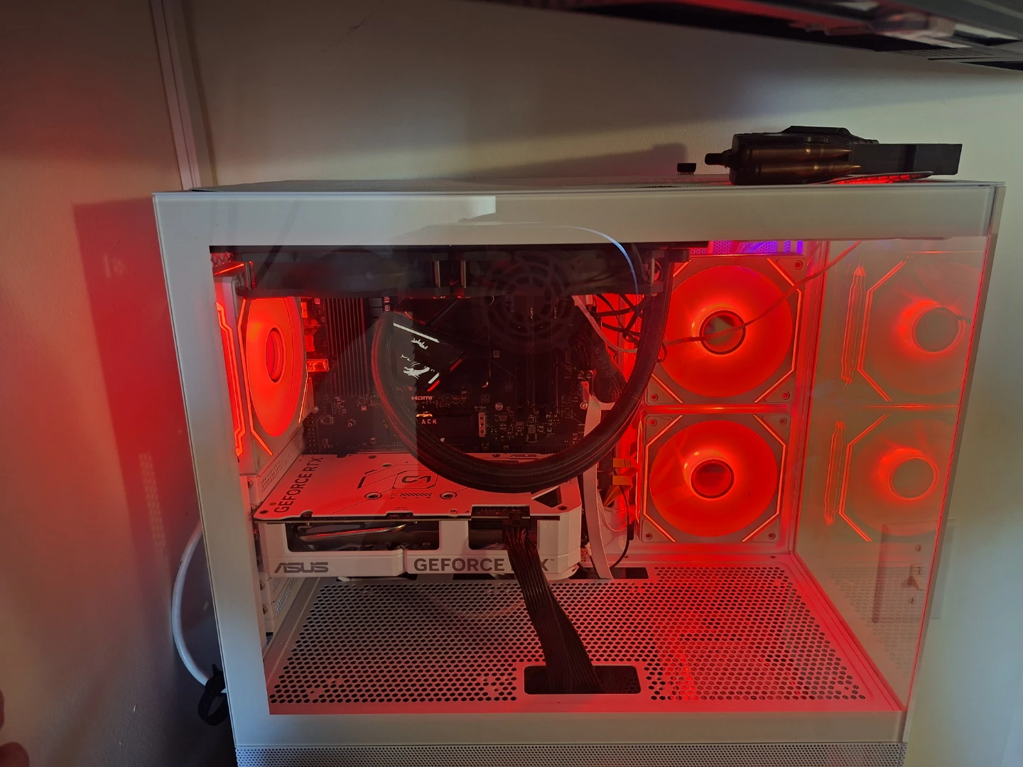 Asus GeForce RTX Gaming PC White
