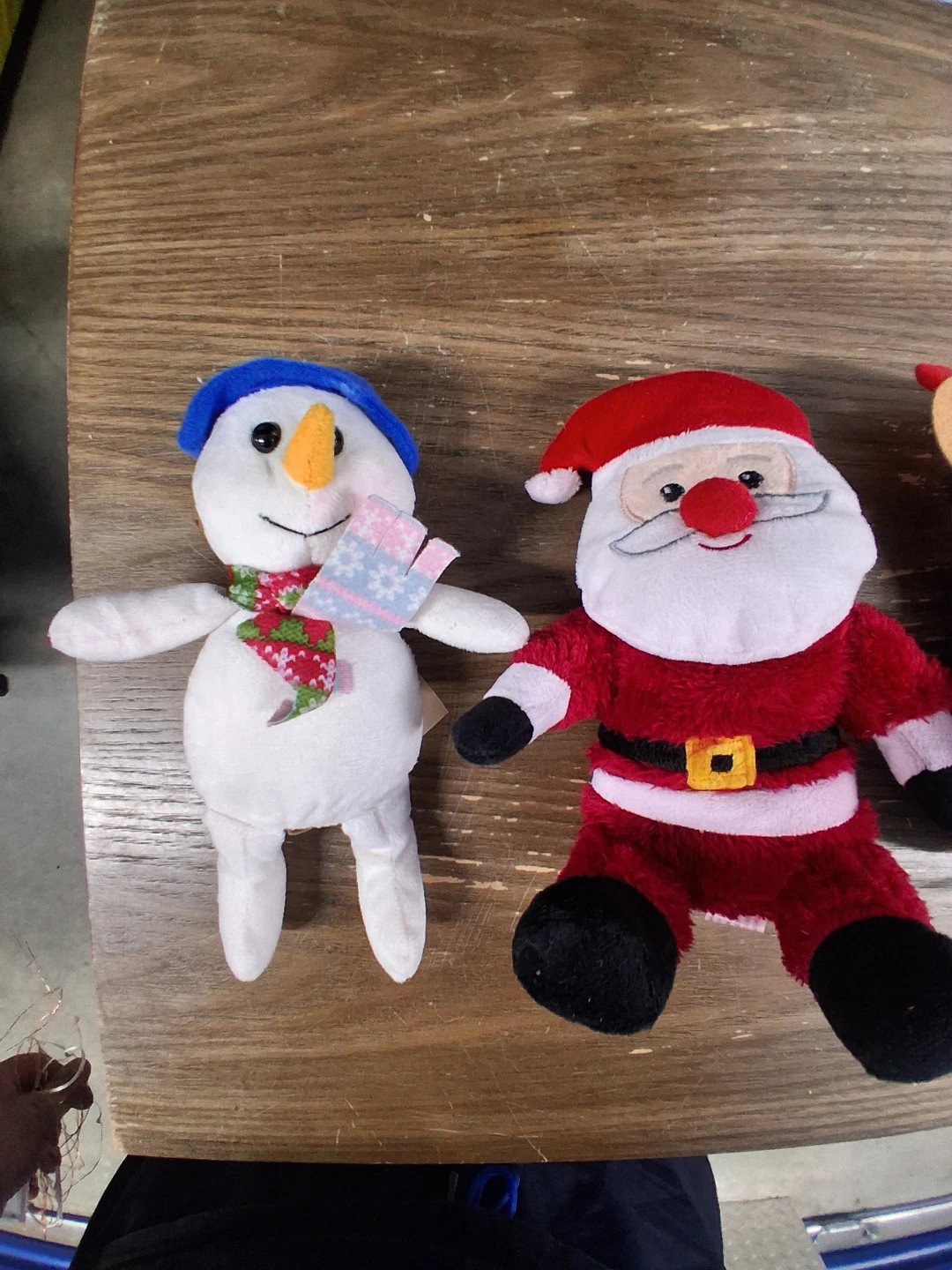 Set of 4 Holiday Plush Toys - photo 3