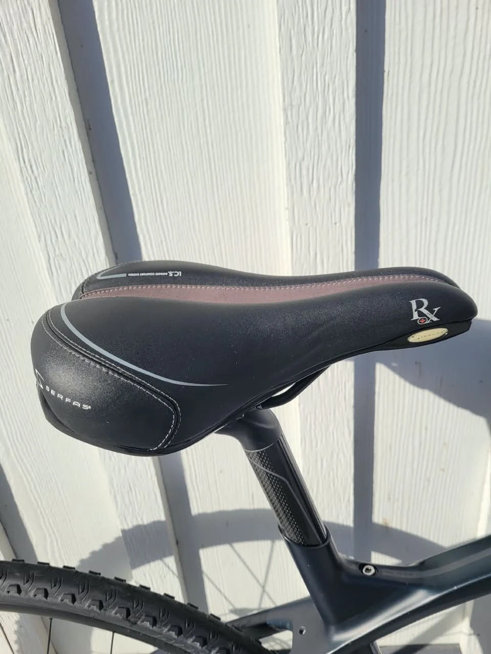 Giant Anyroad Bike Size Medium - photo 5