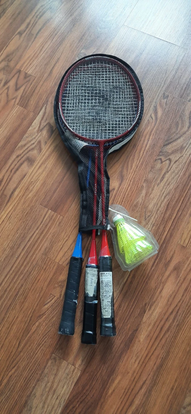 Decathlon Badminton Racket Set with Shuttlecocks