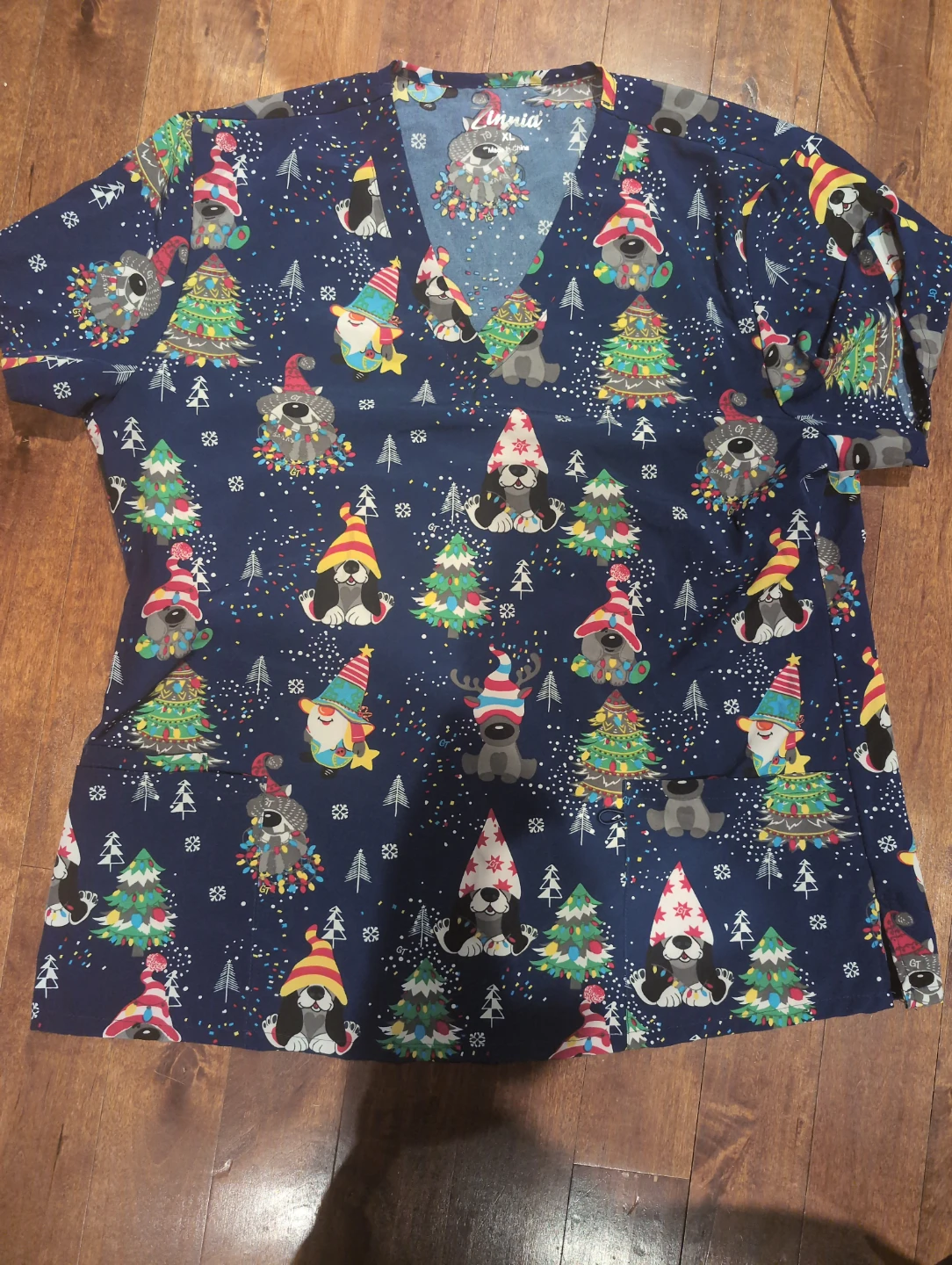 Linnia Christmas Print Scrub Top