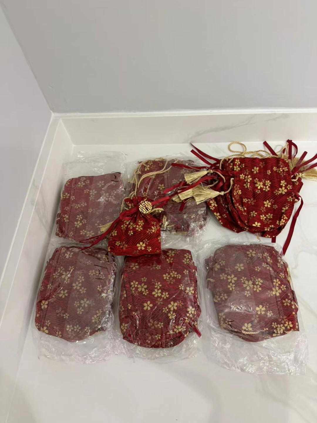Traditional Chinese Wedding Gift Bags and Chopsticks - photo 5