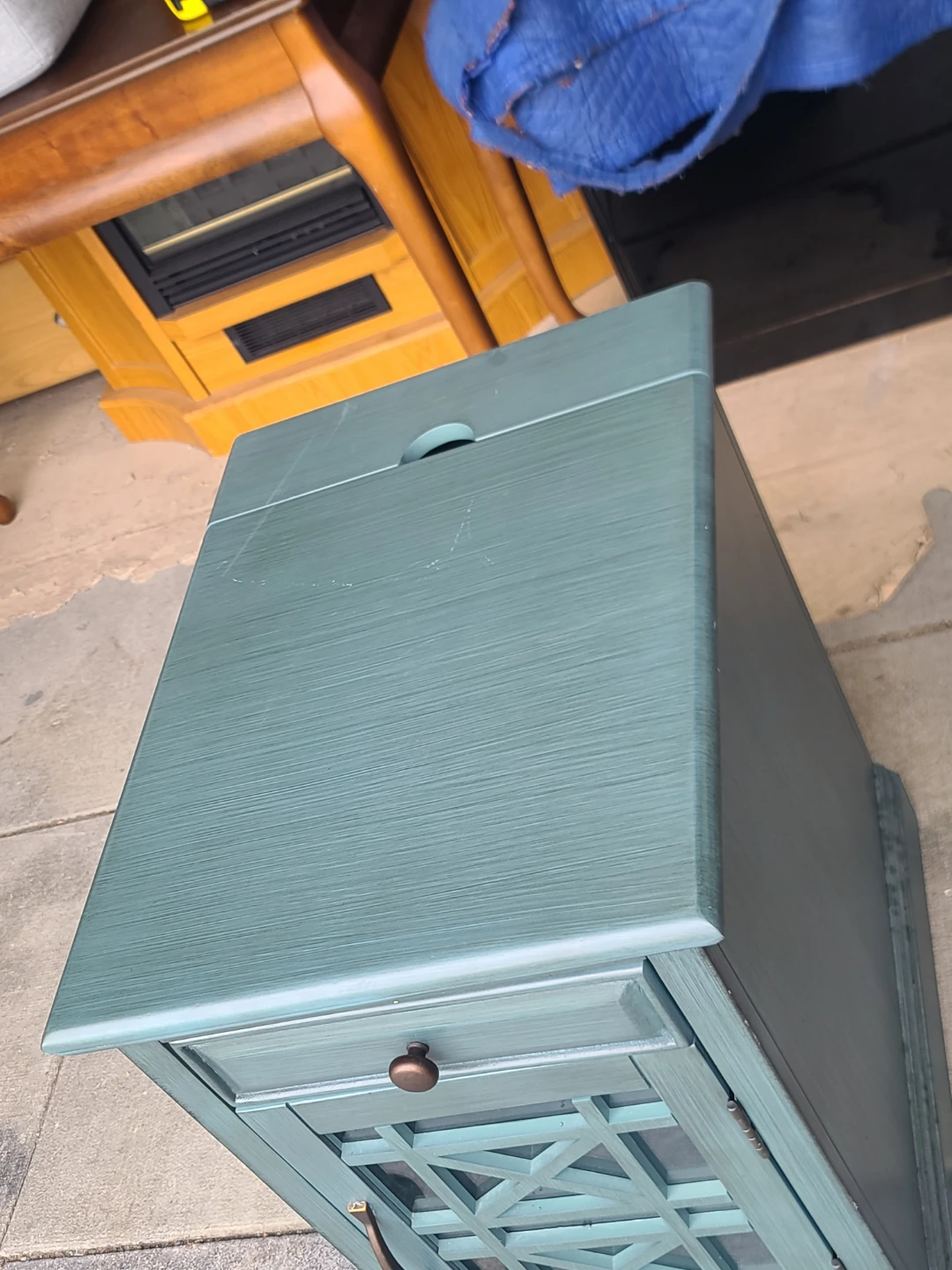 Teal Side Table with Built-in Power Station - photo 3