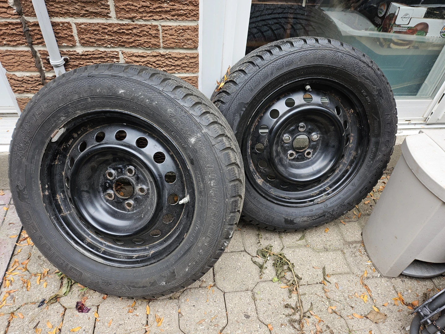 Gislaved NordFrost5 Winter Tire + Rims 195 65 R15 see descr