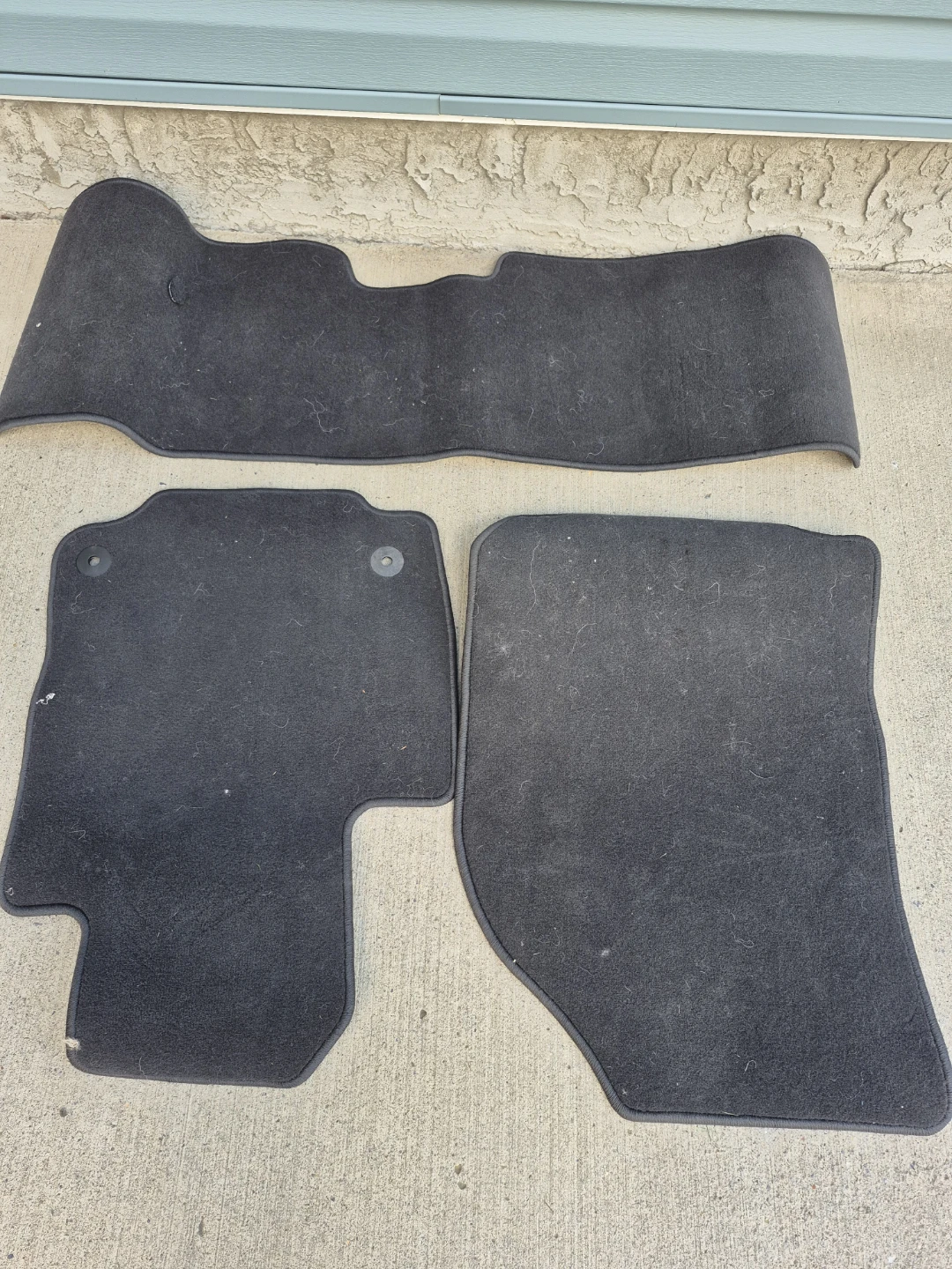 Chevy Equinox - Black Carpet Floor Mats